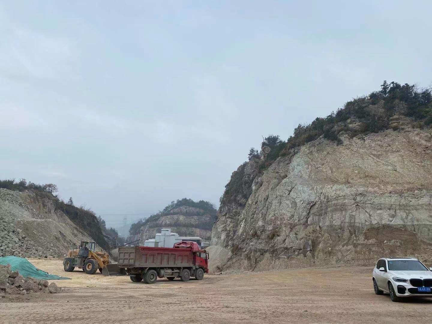 沸石生产厂家基地(图1)